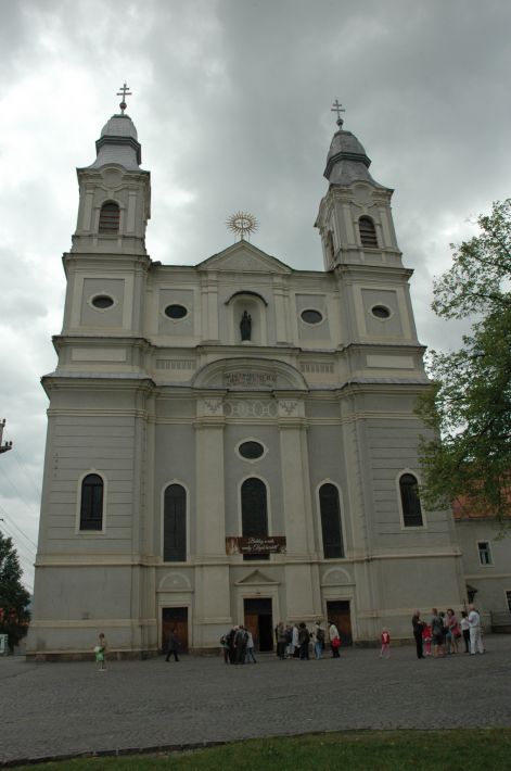 csiksomlyoi_kegytemplom.jpg