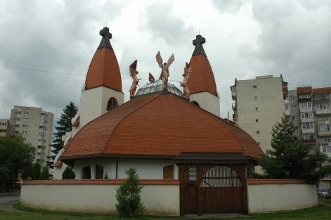 csikszereda_makovecz_templom_7.jpg csikszereda_makovecz_templom_7.jpg