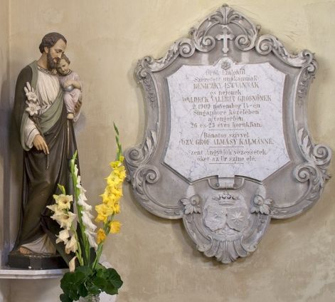 emlektabla_beniczky_istvan_es_waldeckvaleria_halalara.jpg emlektabla_beniczky_istvan_es_waldeckvaleria_halalara.jpg