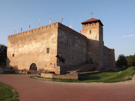 gyulai_var.jpg