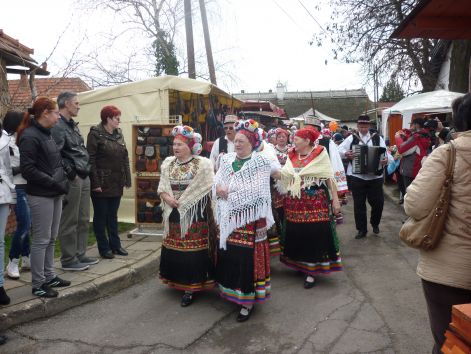 matyo_holgyek.jpg matyo_holgyek.jpg