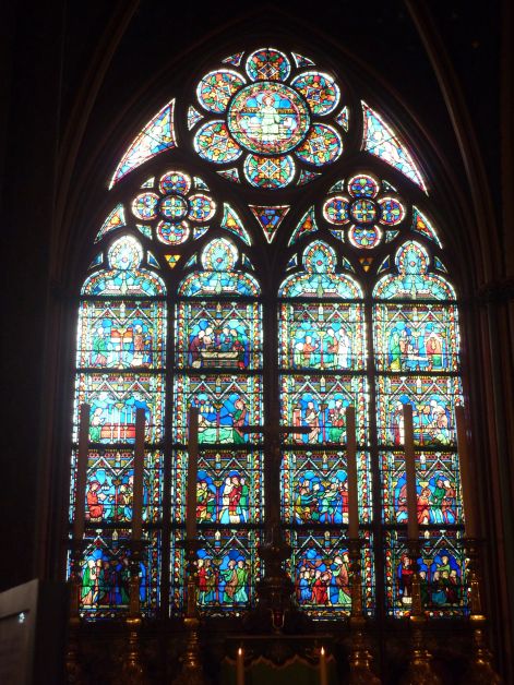 notre_-dame_ablaka.jpg